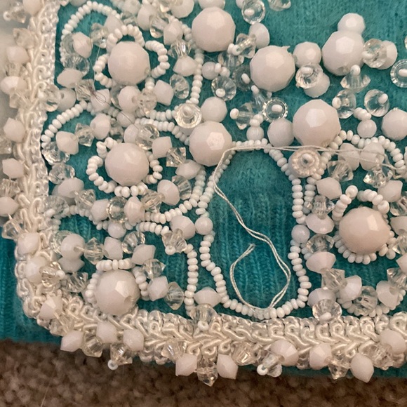 An antique (1940s) lambs wool beaded sweater size M - Picture 8 of 14